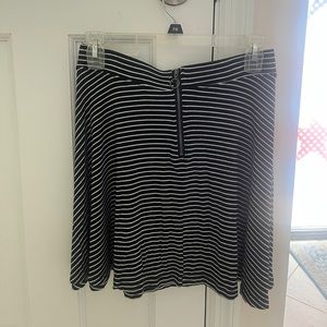 Skater Skirt, Size M, So Brand, black & white